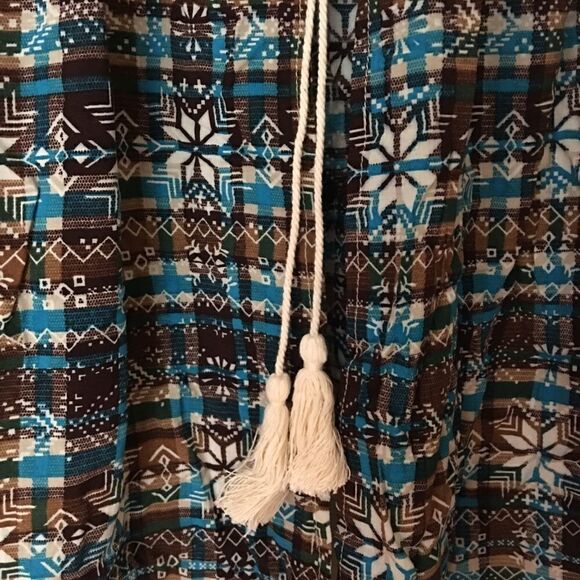 Umgee peasant boho open back brown & blue blouse - Picture 7 of 8